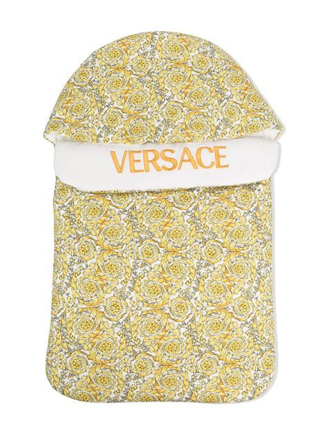 versace sleeping bag lyrics|EXCLUSIVE: Treovr & Billion Dollars .